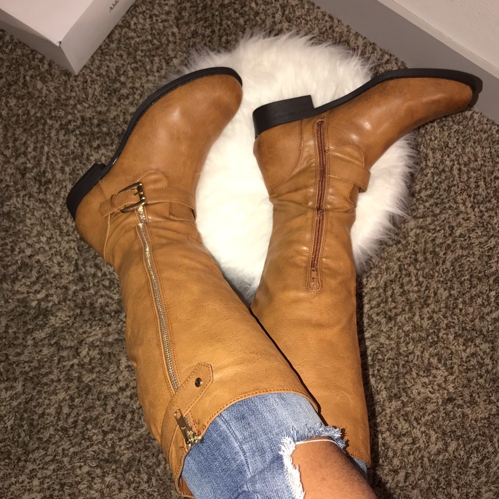Brown / Tan Leather Knee Boots Size 10 Forever 21
